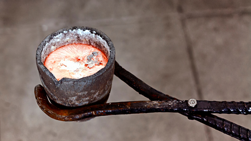 Melted aluminum alloy